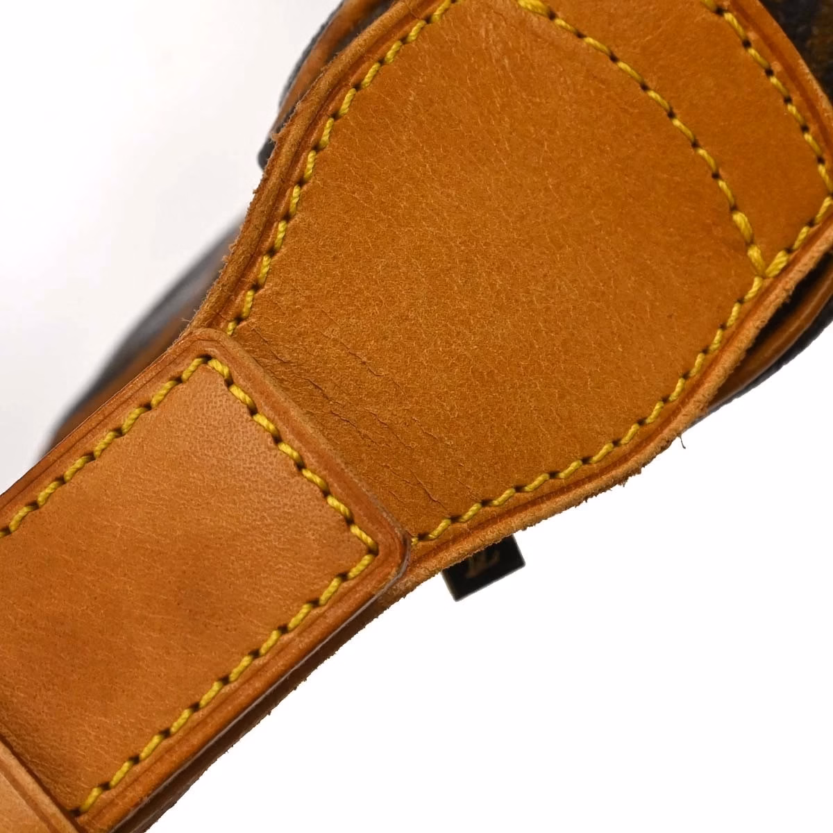 Louis Vuitton Croissant MM - Image 6