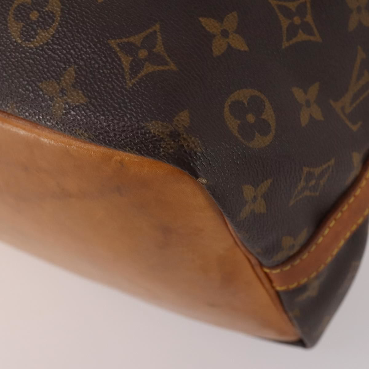 Louis Vuitton Petit Noé - Image 11