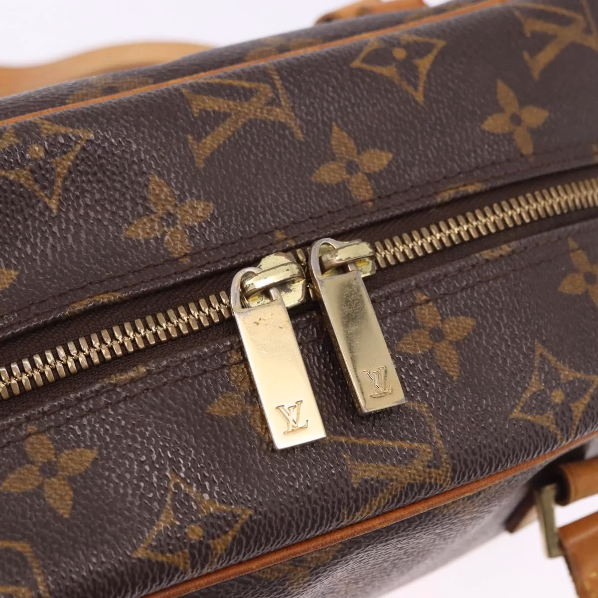 Louis Vuitton Cité MM - Image 16