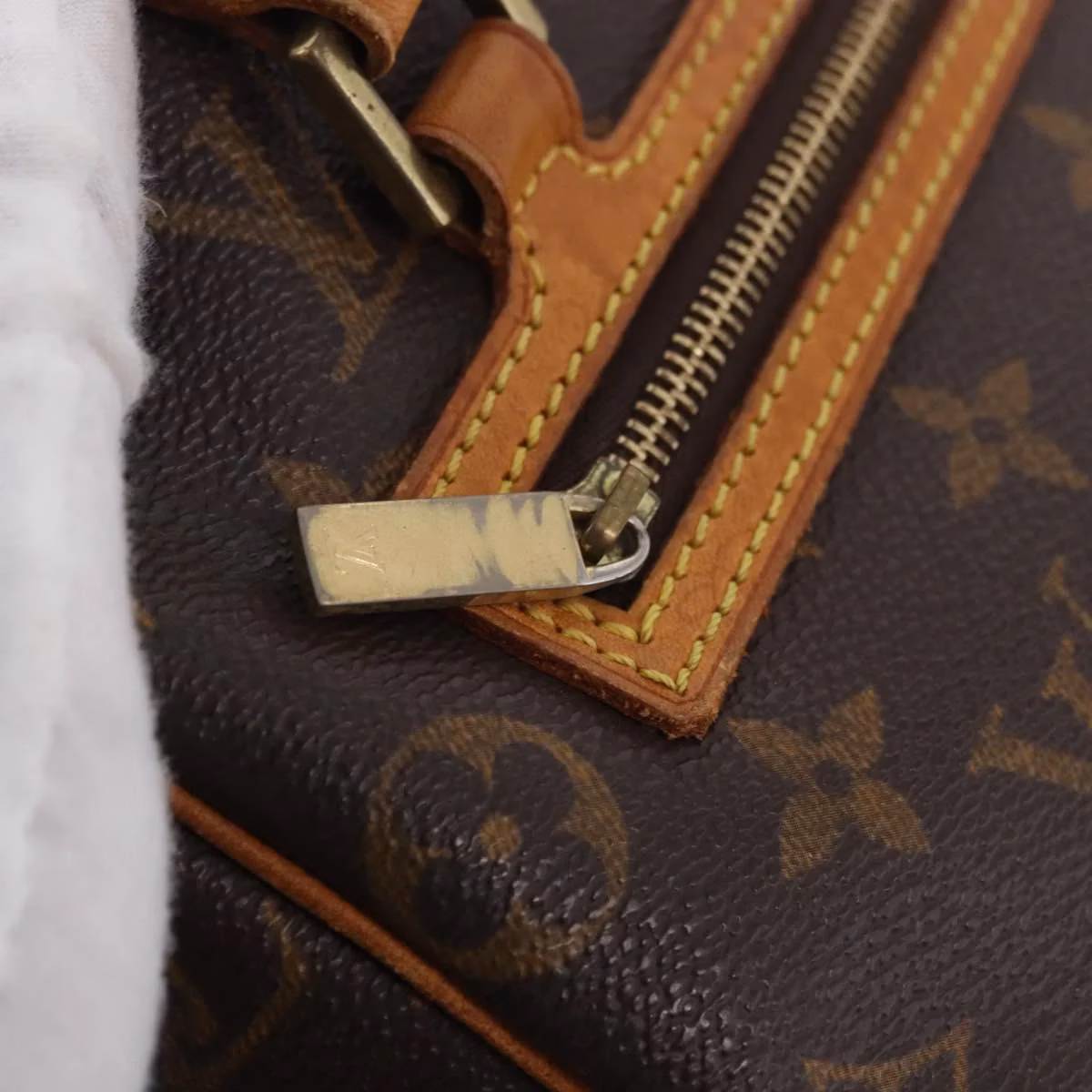 Louis Vuitton Cité MM - Image 20