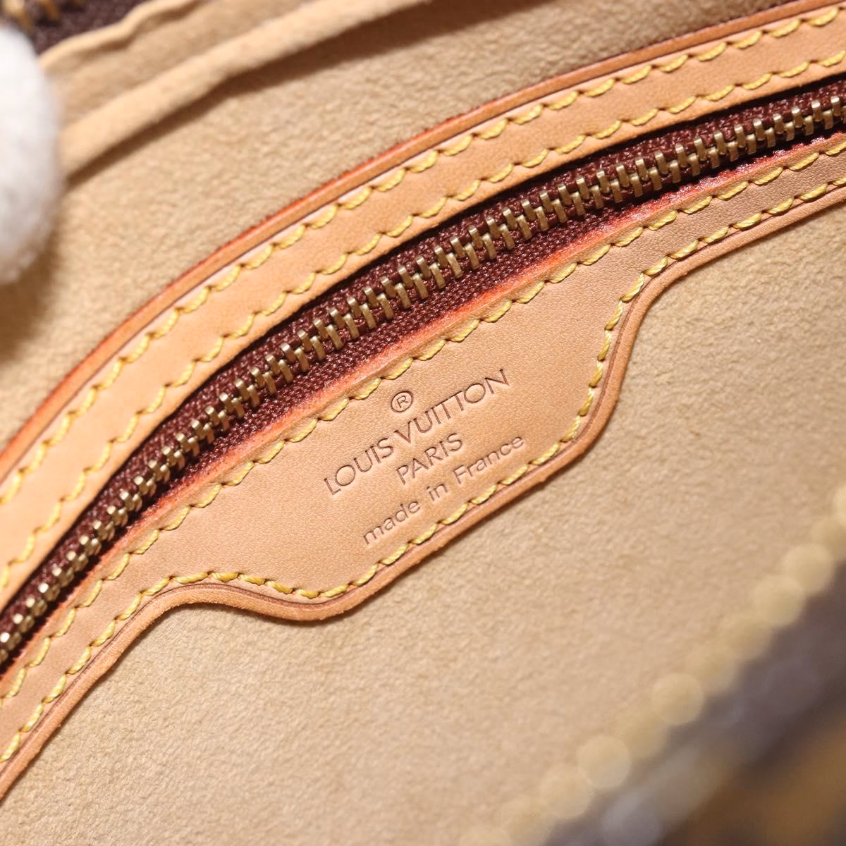 Louis Vuitton Looping MM - Image 14