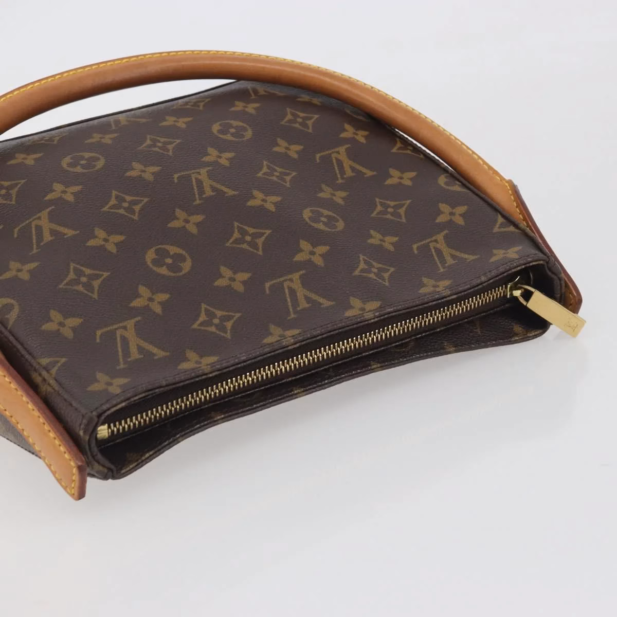 Louis Vuitton Looping MM - Image 8