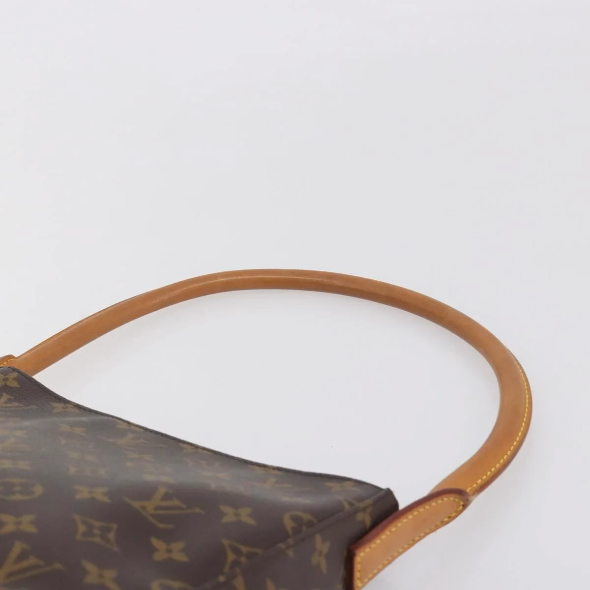 Louis Vuitton Looping MM - Image 9