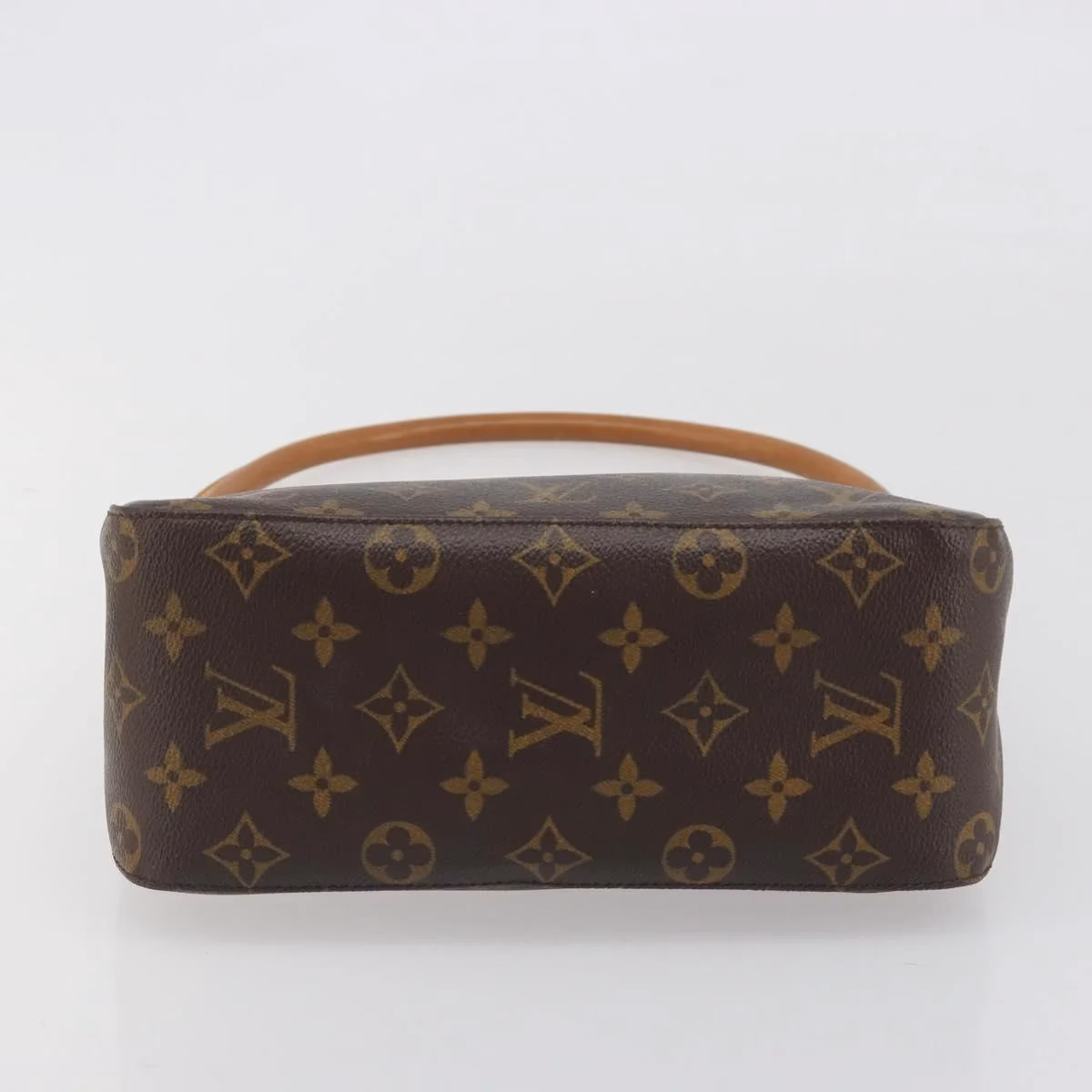 Louis Vuitton Looping MM - Image 10