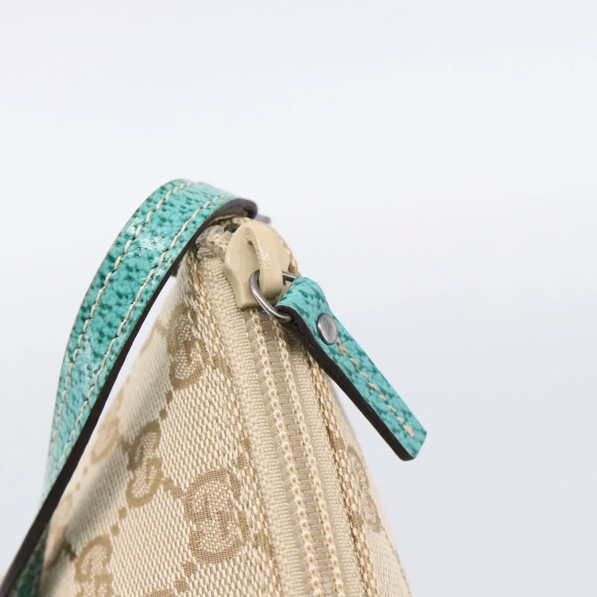 Gucci Boat Bag Beige - Image 12