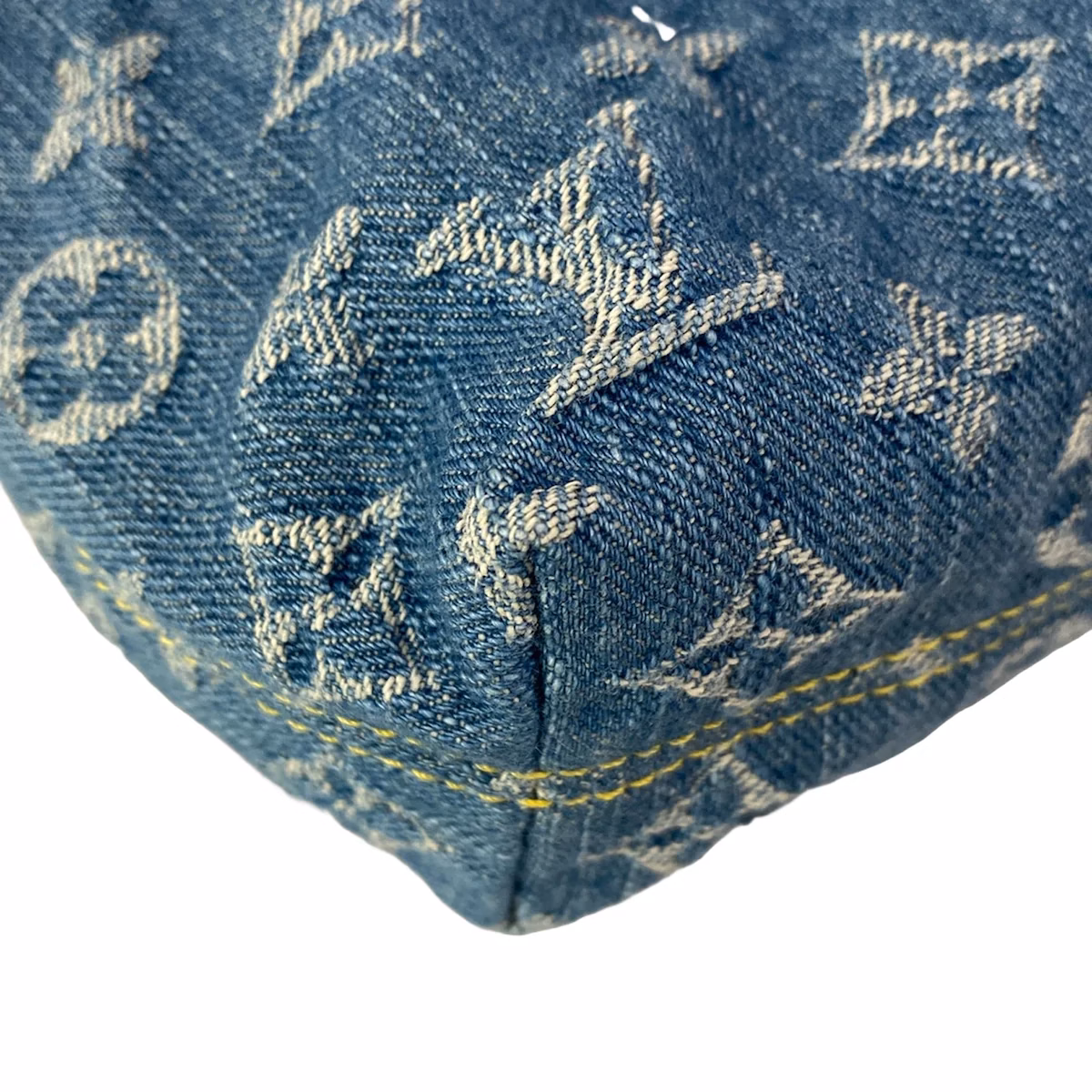 Louis Vuitton Pochette Hills Denim - Image 9