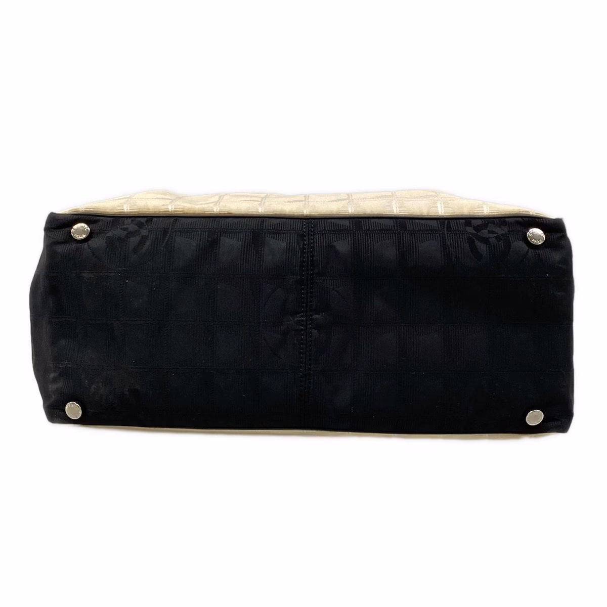 Chanel Travel Line Cream Black - Image 8
