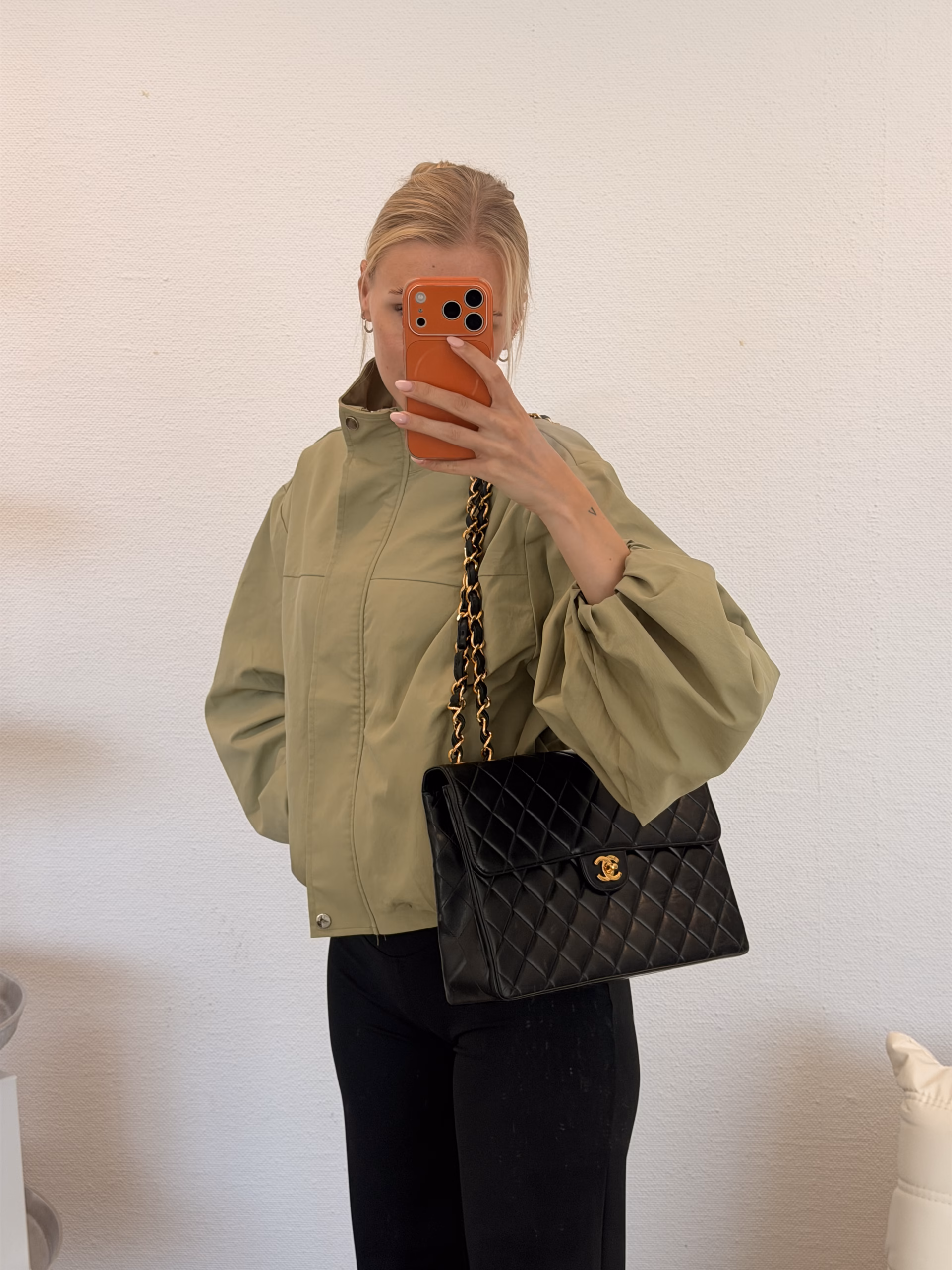 Chanel Jumbo Single Flap Bag - Image 19