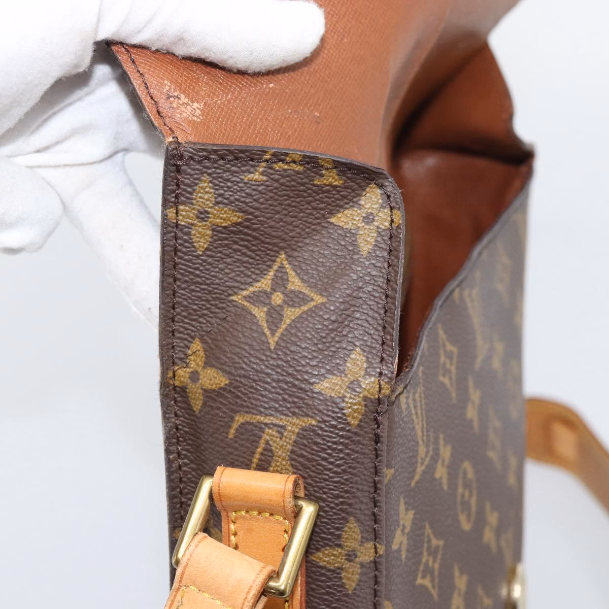 Louis Vuitton Saint Cloud GM - Image 17
