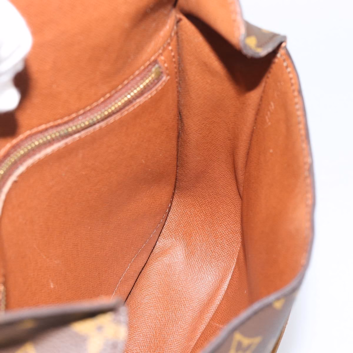 Louis Vuitton Saint Cloud GM - Image 21