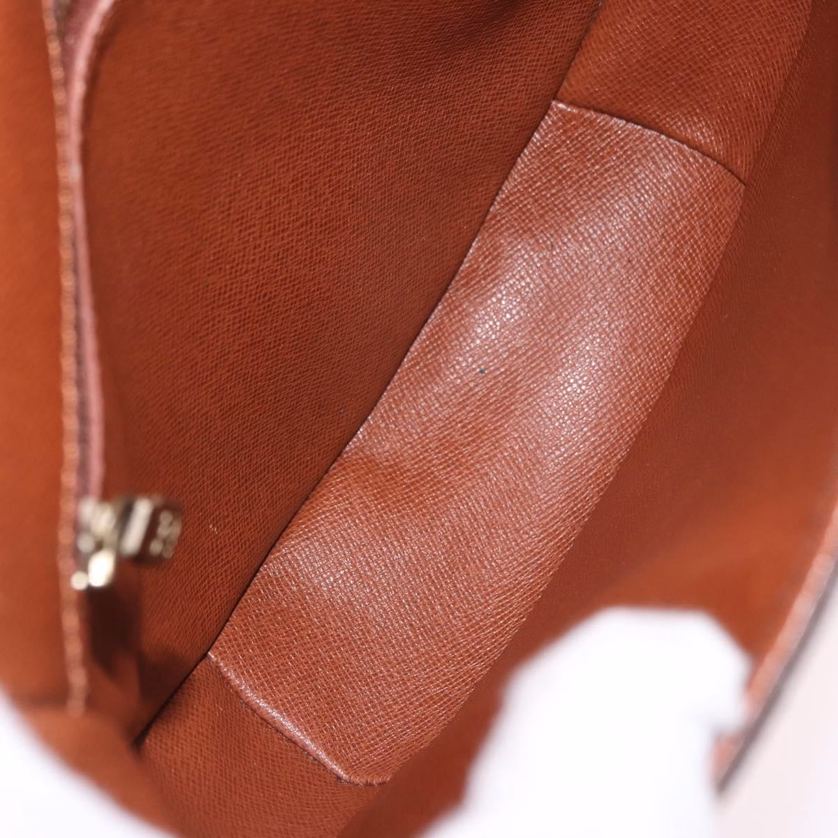 Louis Vuitton Chantilly MM - Image 18