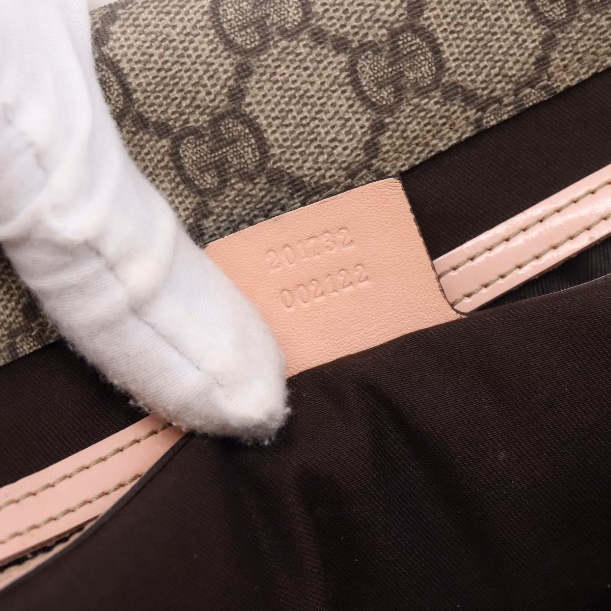 Gucci PVC Diaper Bag - Image 23